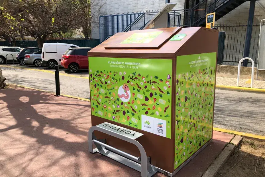 Abri-bac 400 litres - Cannes Pays de Lérins