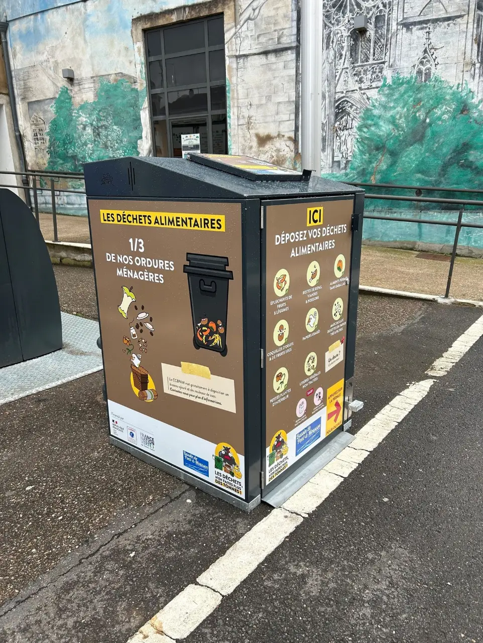 Abri-bac biodéchets Pont-à-Mousson