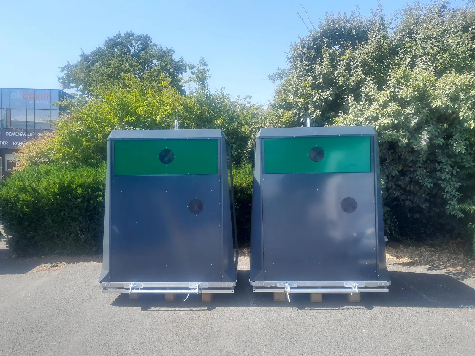 Deux colonnes aériennes Orion 3000 côte à côte